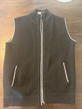 Men's Black Zip-Front Knit Vest with Contrast Trim